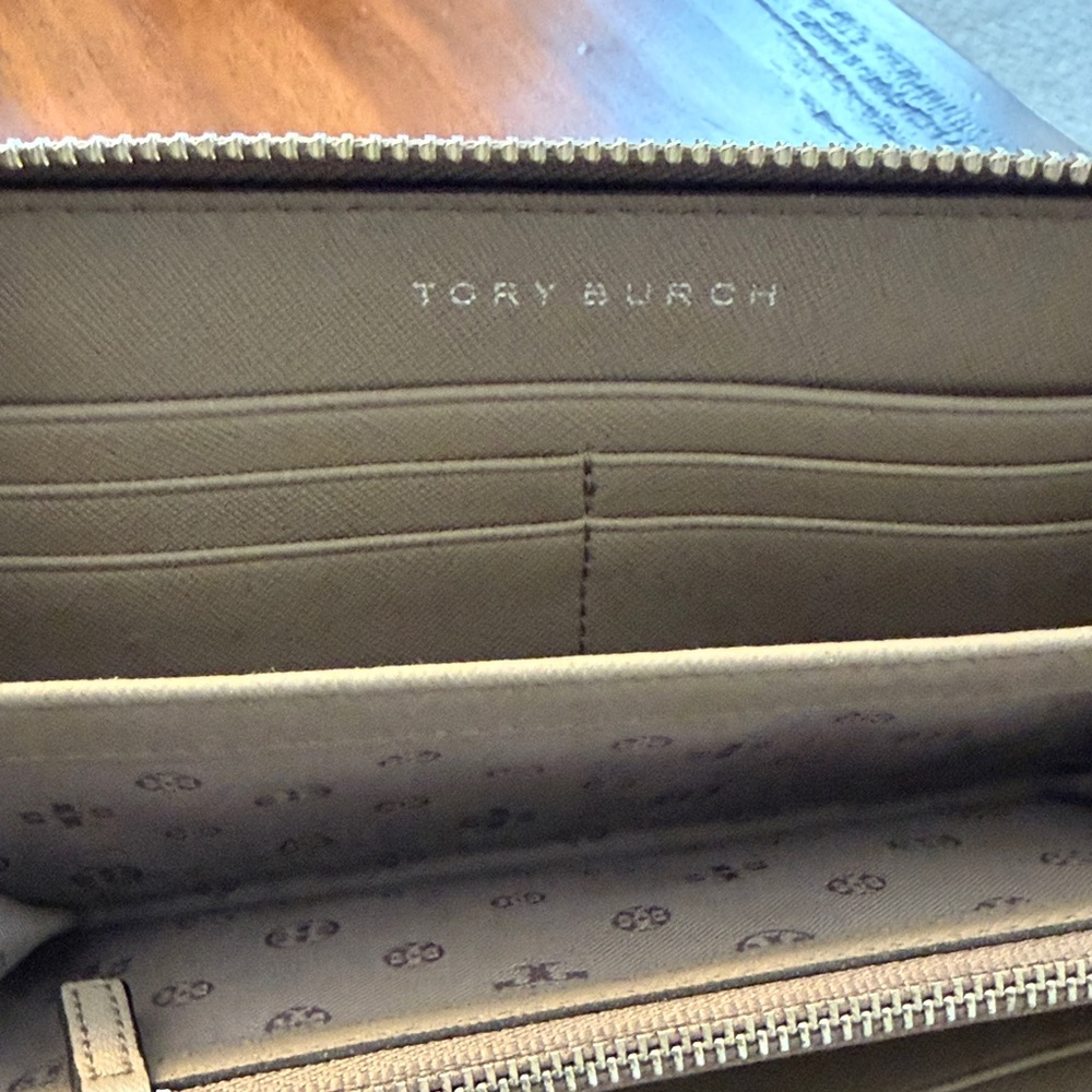 Tory Burch Gray Handbag and Wallet Set with dust bag - Picture 11 of 13